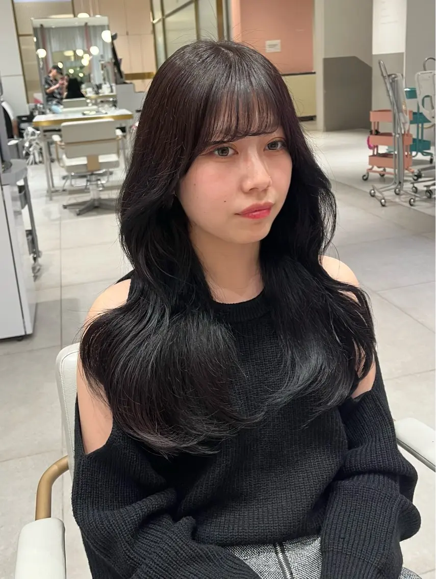 ロング 赤み消し透明感カラー 似合わせ前髪柴田礼空のヘアスタイル