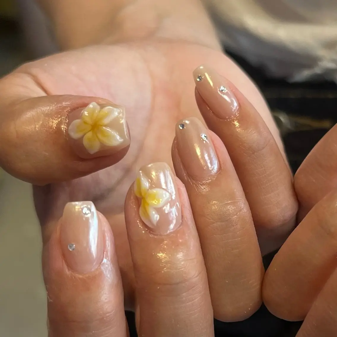 ネイル ハンドネイル Hata nail 🎀個性派ニュアンスのネイルデザイン