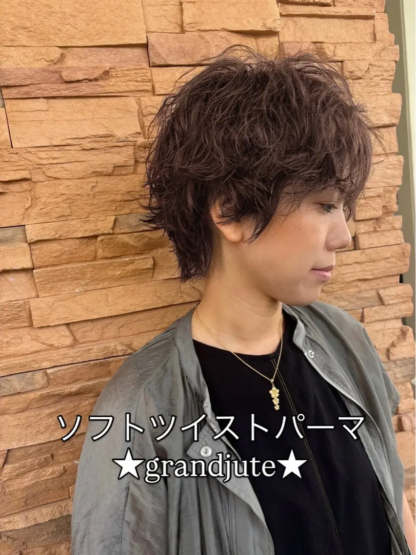 ショート カラー カット ヘアカラー grand juteのヘアスタイル