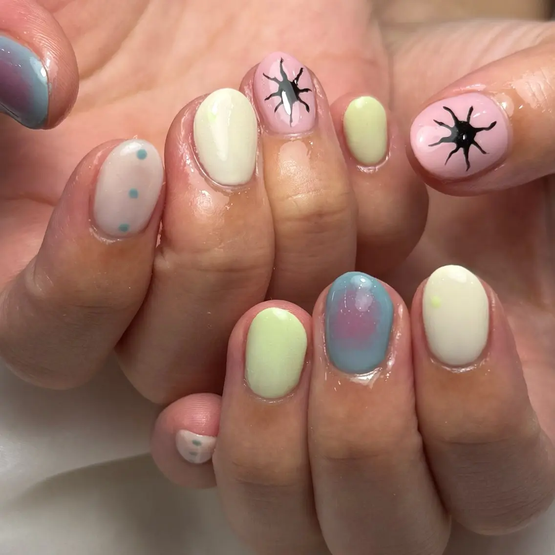 ネイル パステルネイル Ray nail natsu🎀のネイルデザイン