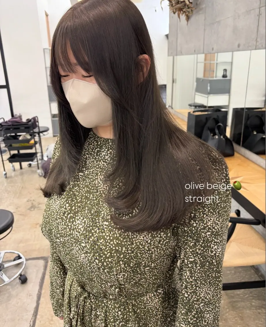 セミロング 縮毛矯正 縮毛矯正 トリートメント オリーブベージュ きょうかのヘアスタイル