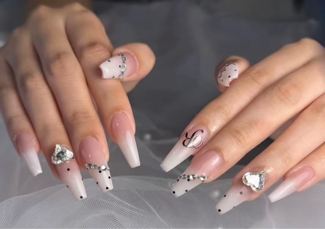 ネイル ハンドネイル NiJi Nailsのネイルデザイン