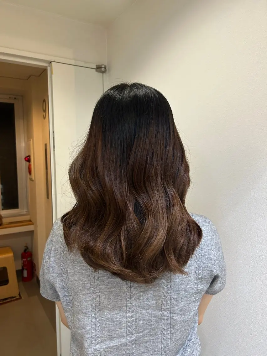 セミロング UNBIRTHDAY ゆづみのヘアスタイル