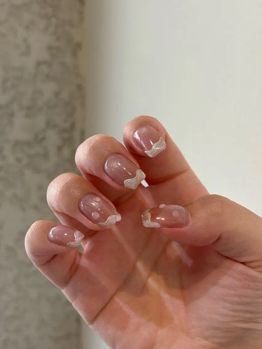 ネイル フレンチネイル 🎀ninni🎀 natsukiのネイルデザイン