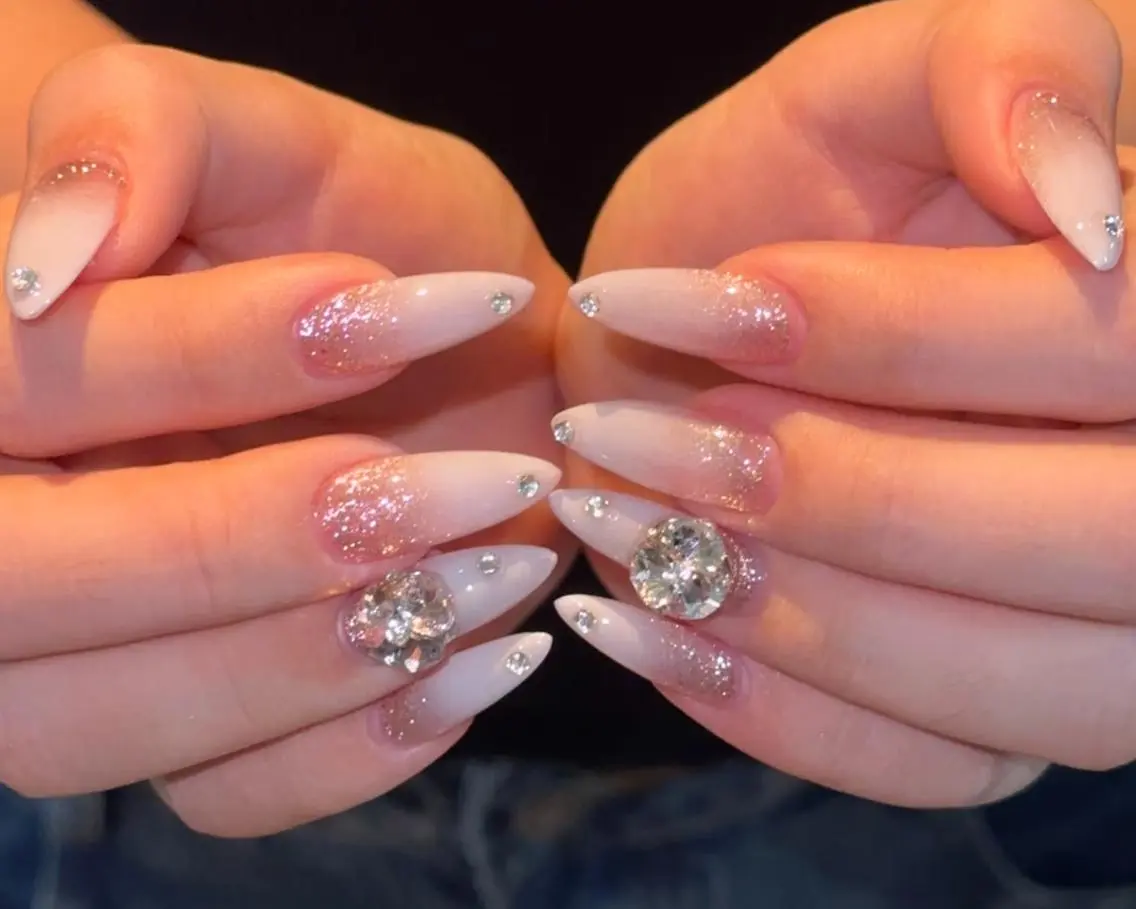 ネイル ハンドネイル Pure&Rich Nailのネイルデザイン
