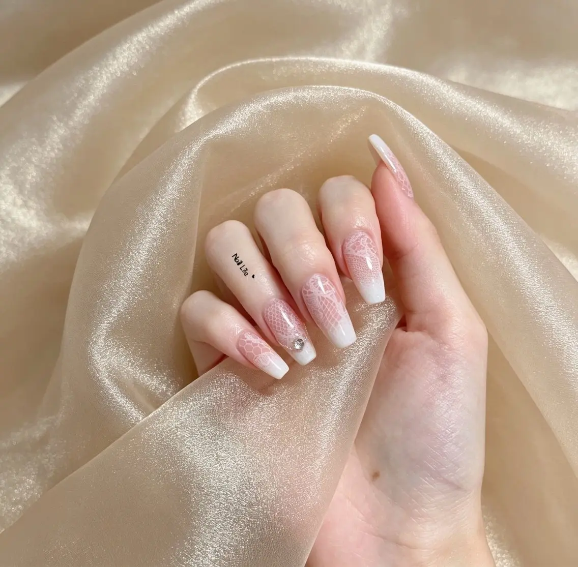 ネイル アートネイル ハンドネイル Nail Lifeのネイルデザイン