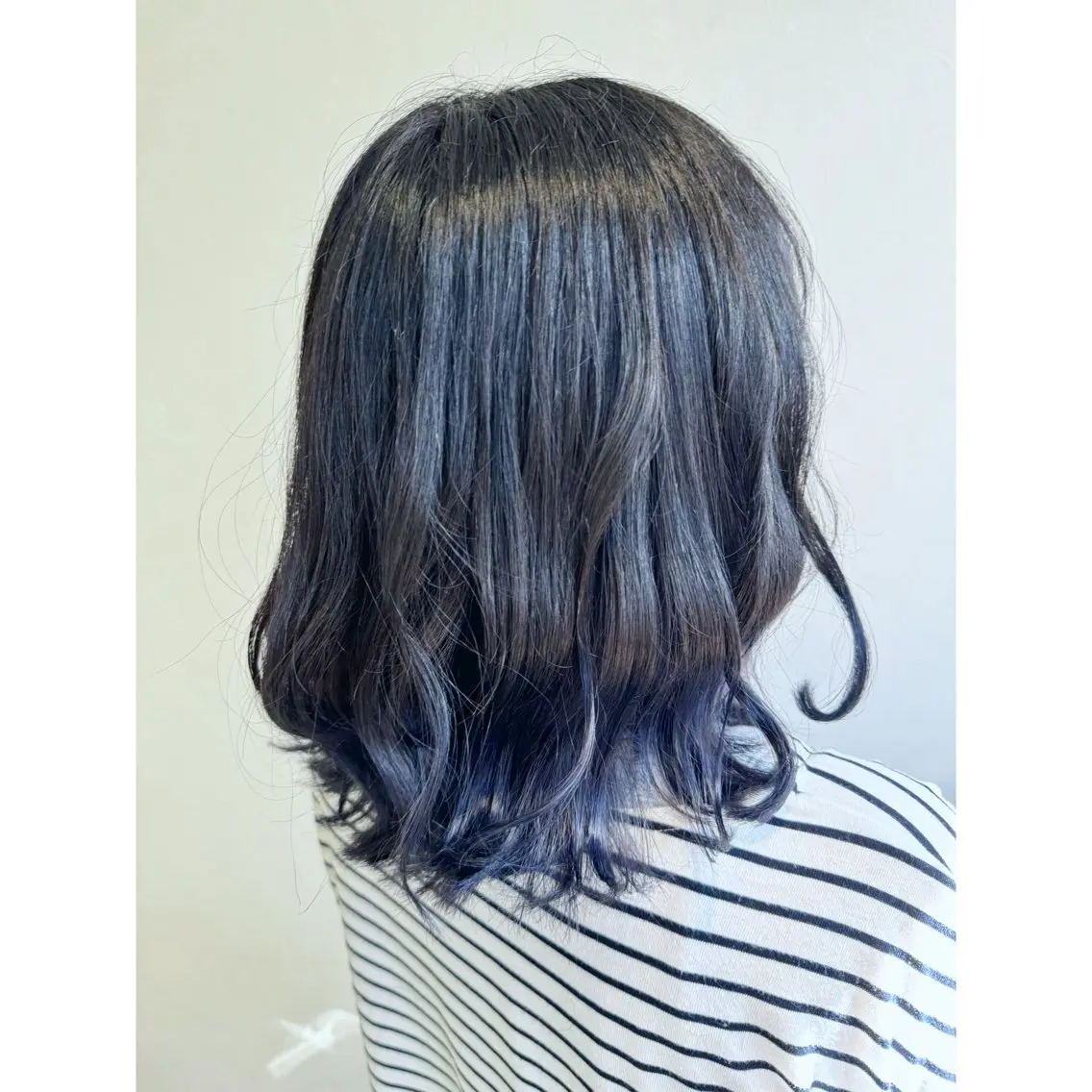 ミディアム カラー ブルーカラー グラデーションカラー LINKLINK Honokaのヘアスタイル