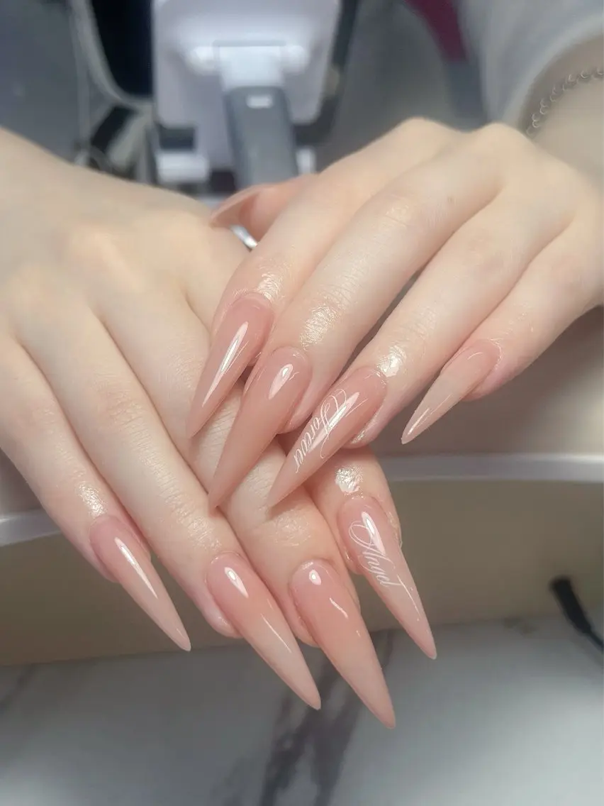 ネイル ハンドネイル フットネイル Rina Mika Nailsのネイルデザイン