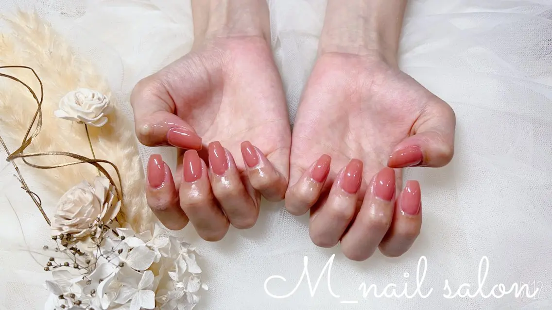 ネイル シンプルネイル M_ nail salonのネイルデザイン
