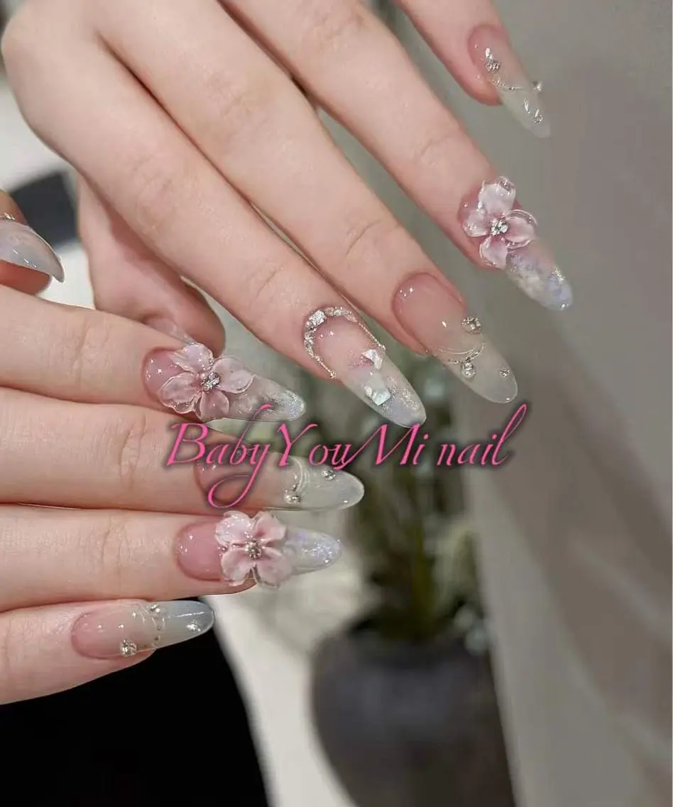ネイル オーロラネイル チークネイル 成人式 フットネイル フレンチネイル ハンドネイル BabyYouMi nailのネイルデザイン