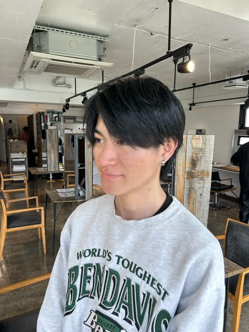 ショート パーマ メンズ センターパート ダウンパーマ カルマパーマ メンズ韓国風 マッシュ カット パーマ 名駅/フェザーパーマ 韓国ヘア/森岡のヘアスタイル