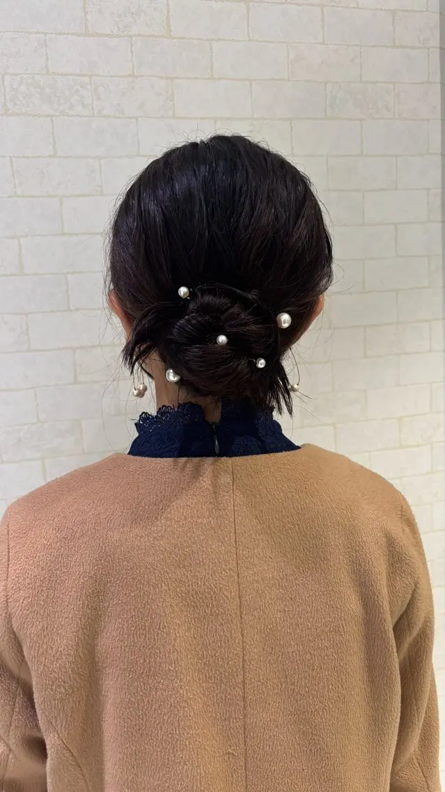 ミディアム ヘアアレンジ ヘアセット 新開 羽音のヘアスタイル