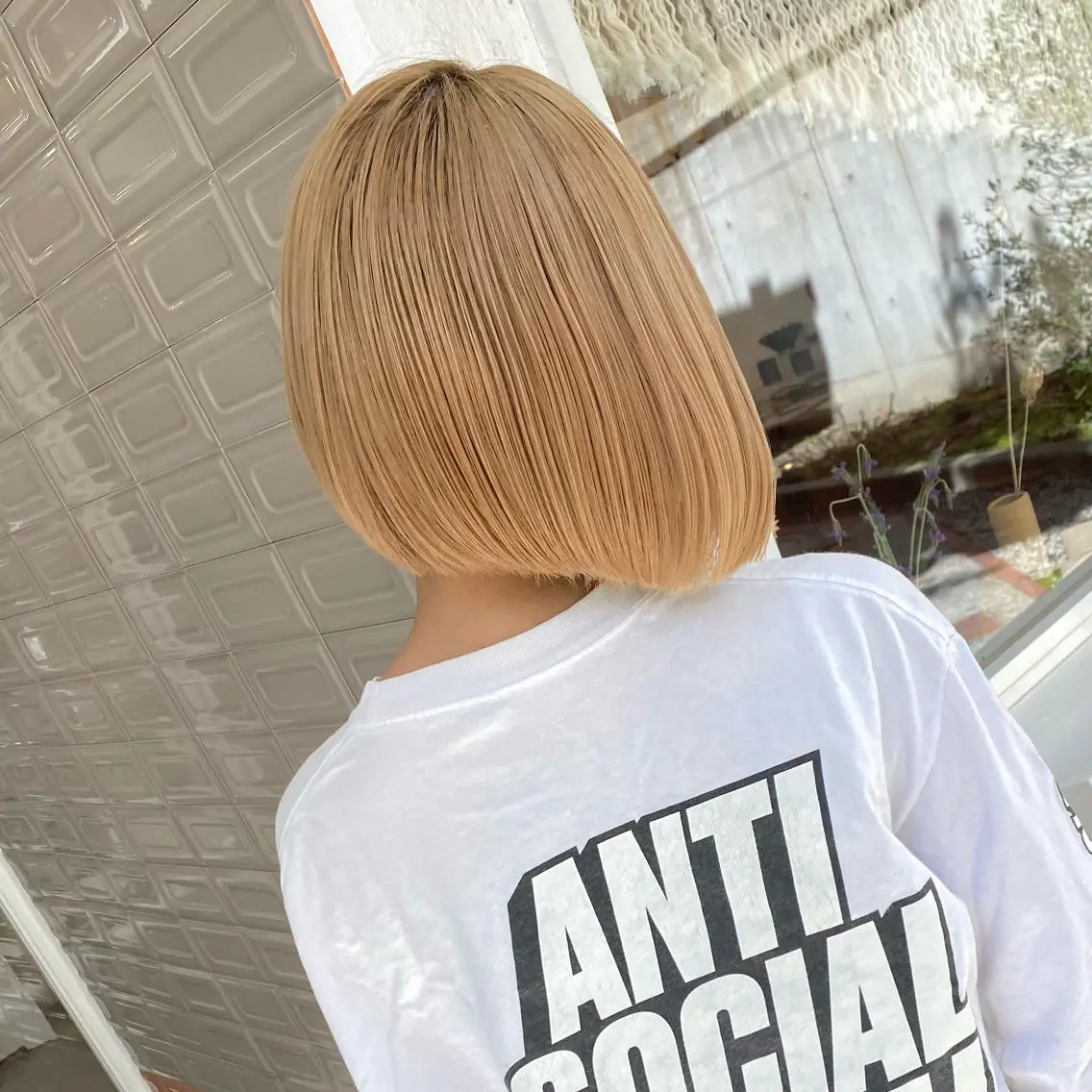 ショート カラー ブリーチカラーが人気 onnuのヘアスタイル