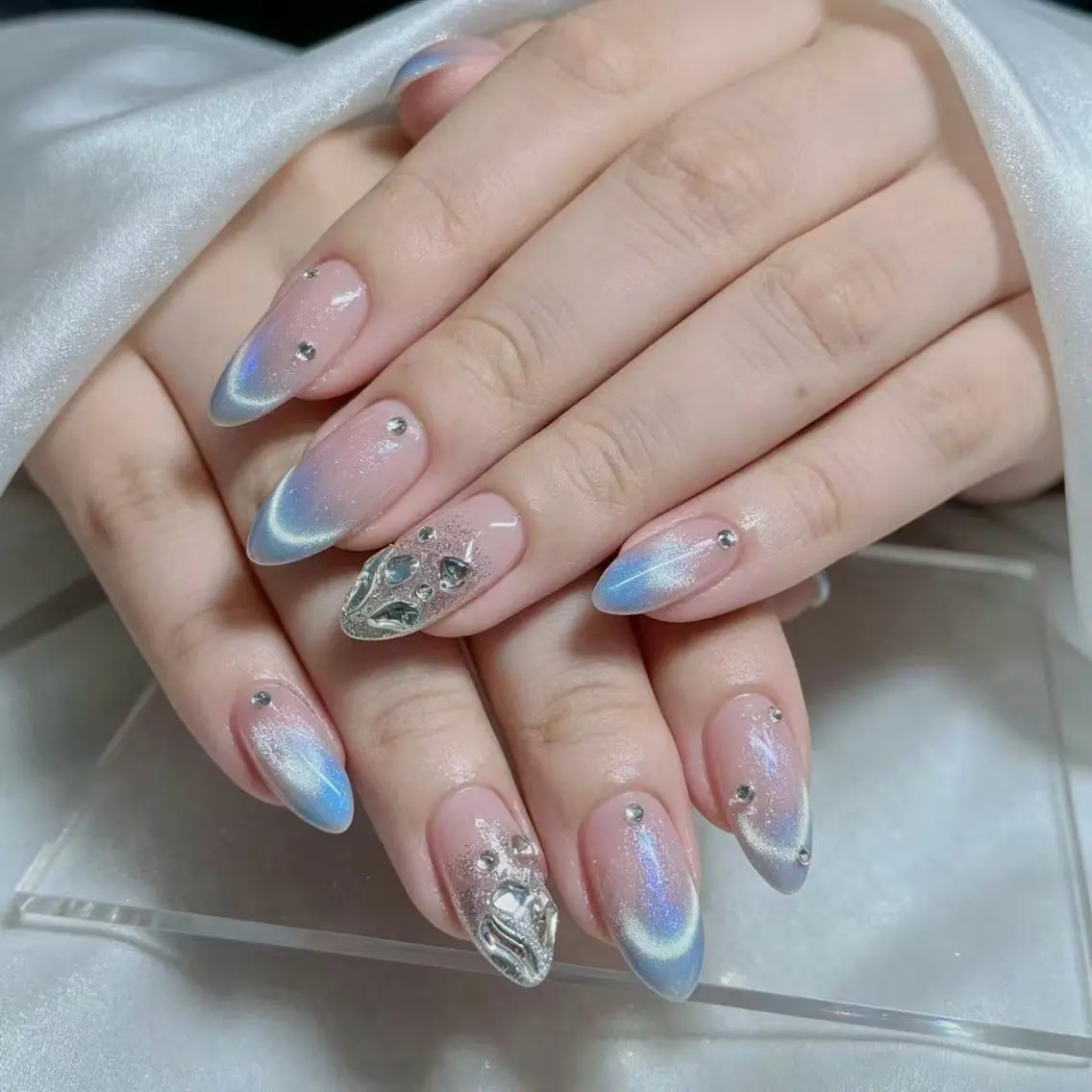 ネイル May&Way Neilのネイルデザイン