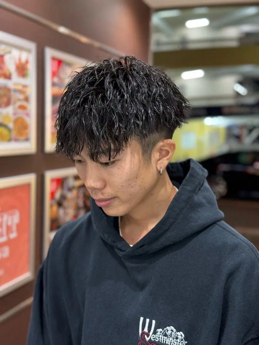 メンズ メンズパーマ カット パーマ メンズ特化 TAKUYAのヘアスタイル