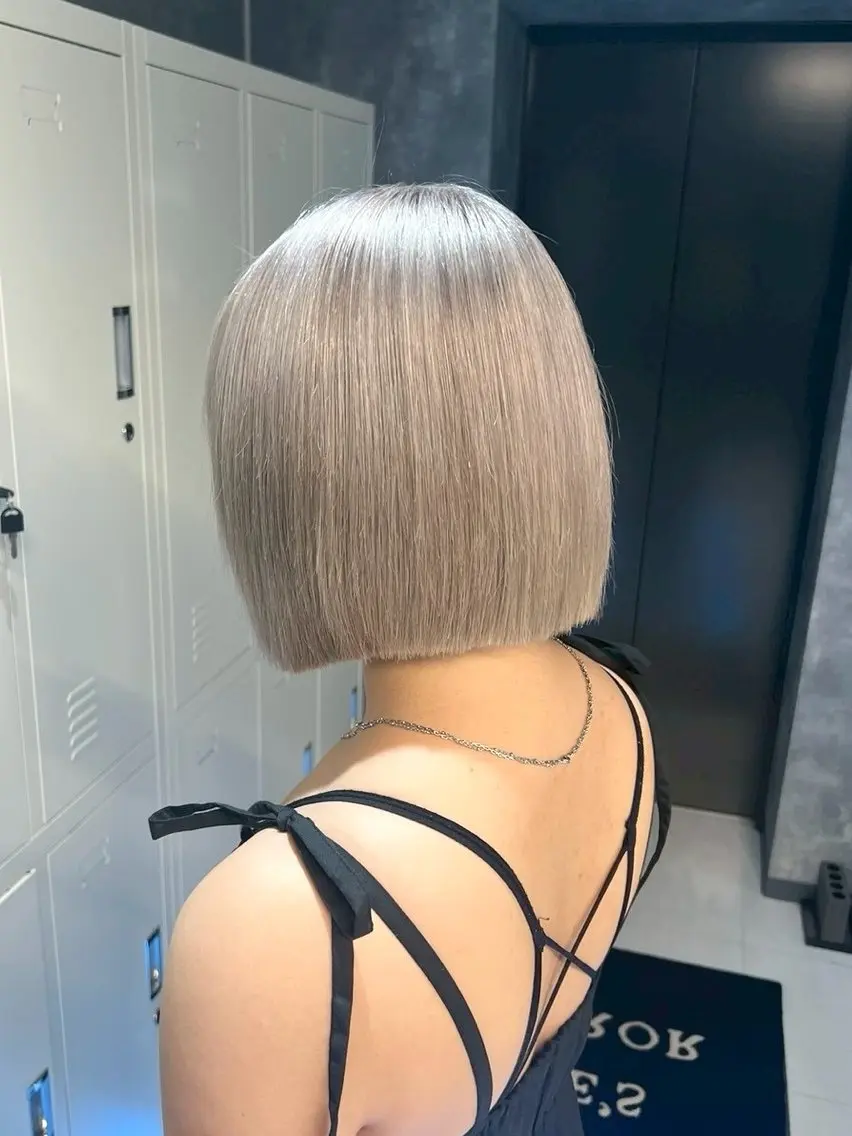 カラー 🦋ハイトーン×ア レンジ💫Leenaのヘアスタイル