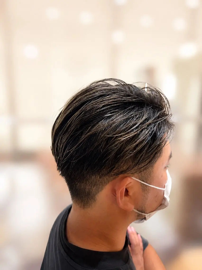 カラー メンズ CORAL めぐのヘアスタイル