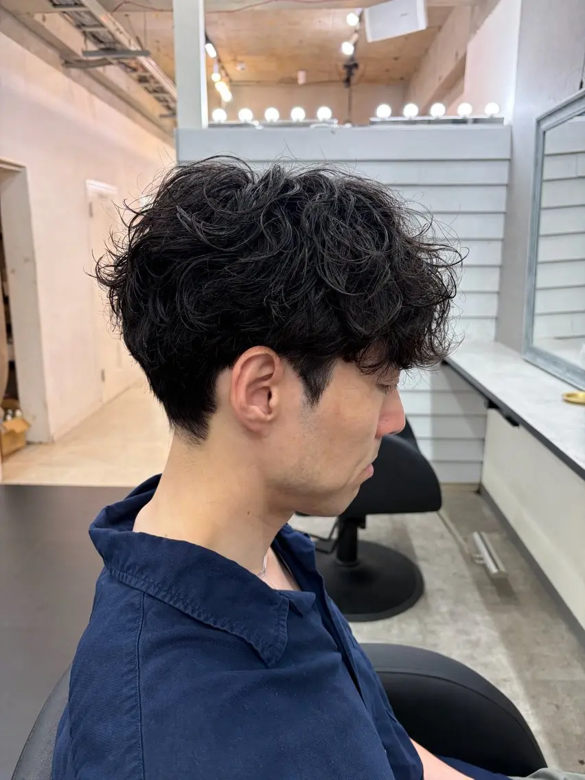 ショート パーマ メンズ メンズパーマ カット パーマ トリートメント ダブルカラー メンズパーマ大成のヘアスタイル