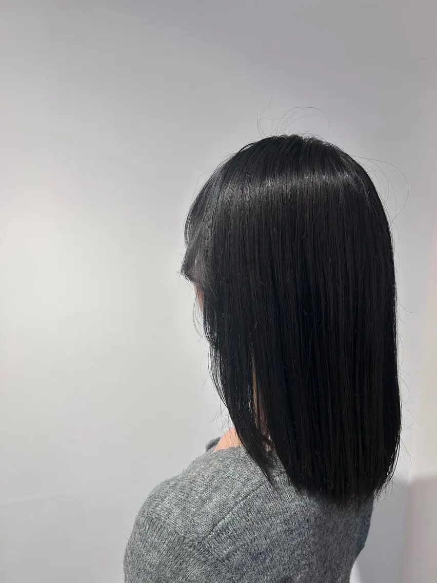 セミロング ヘアカラー トリートメント 蓮池 愛海のヘアスタイル
