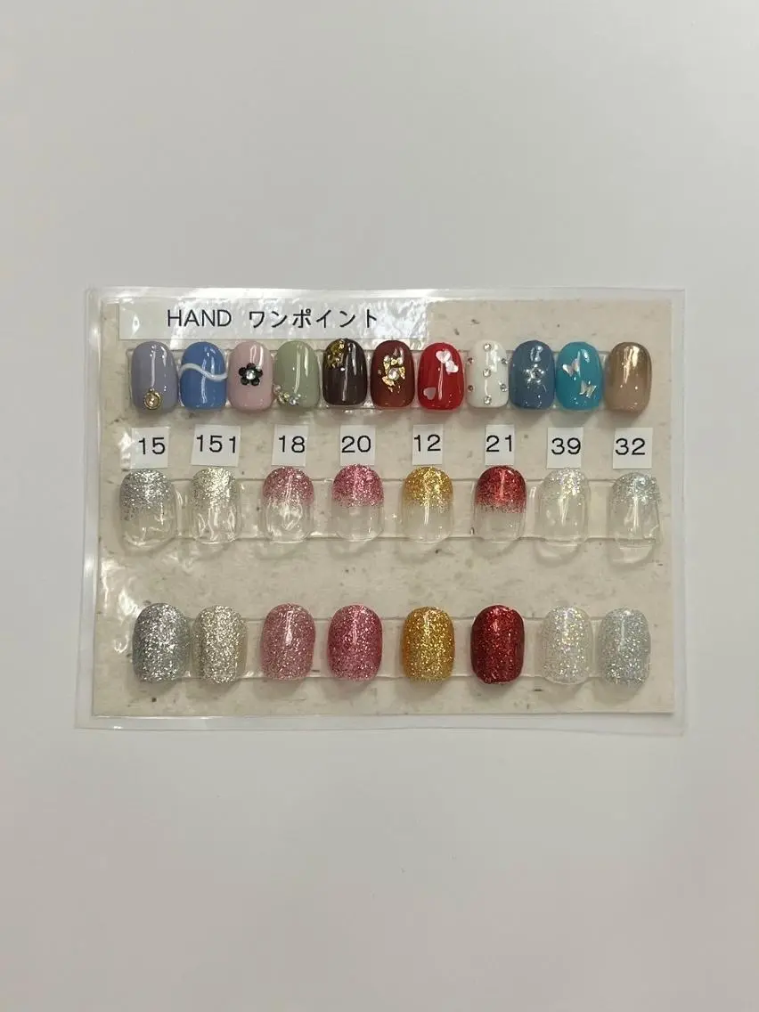 【Hand】ジェルオフなしワンカラーorラメ1色orラメグラにワンポイントの写真
