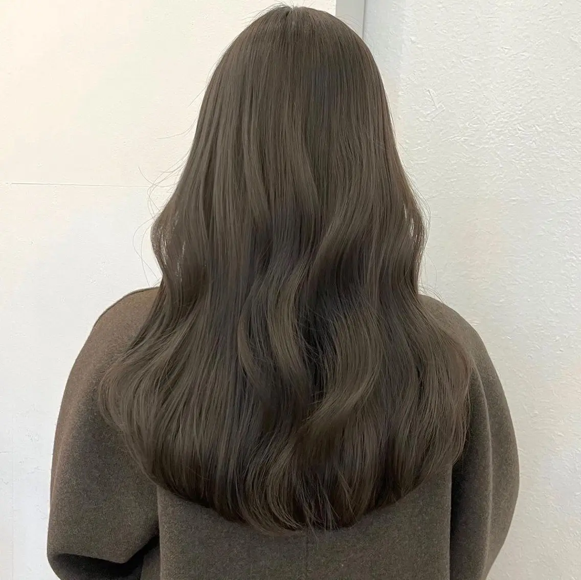 ロング ヘアカラー 透明感カラー🫧/ダ ブルカラー/しおんのヘアスタイル