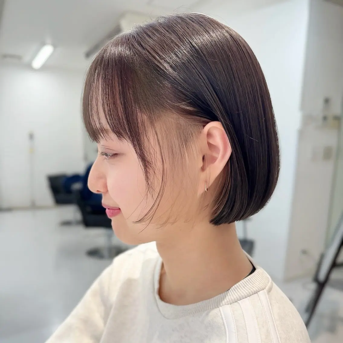 ショート カラー ベージュカラー インナーカラー ミルクティーベージュ ボブ 似合わせカット 新越谷HATTORI 似合わせカットカラーのヘアスタイル