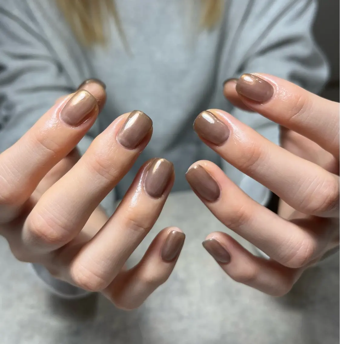 ネイル オーロラネイル グリーン ハンドネイル vegh. nail/阿波座のネイルデザイン