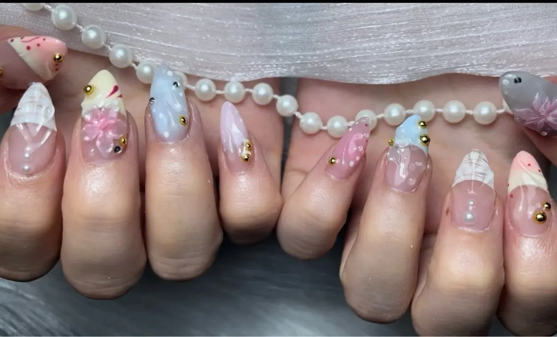 ネイル MoonHi Nail 朝霞台のネイルデザイン