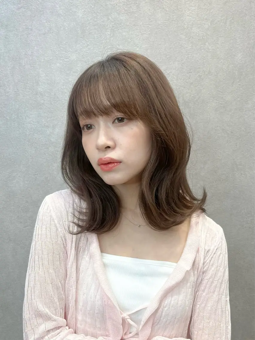 ミディアム カット ヘアカラー 韓国🎀レイヤー/艶 髪/縮毛矯正/ユリナのヘアスタイル