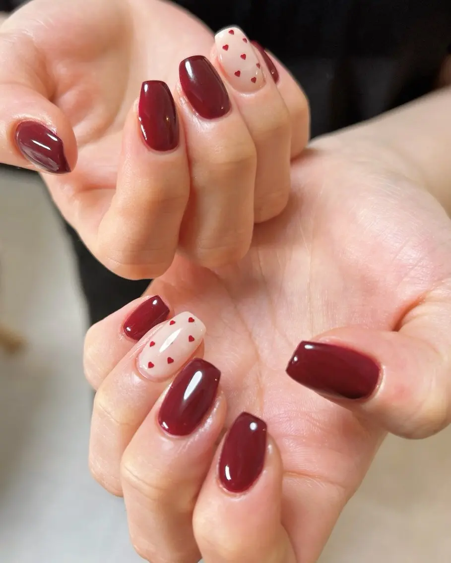 ネイル ホログラムネイル ワンカラーネイル 赤色 ハンドネイル ten nail salon かえでのネイルデザイン