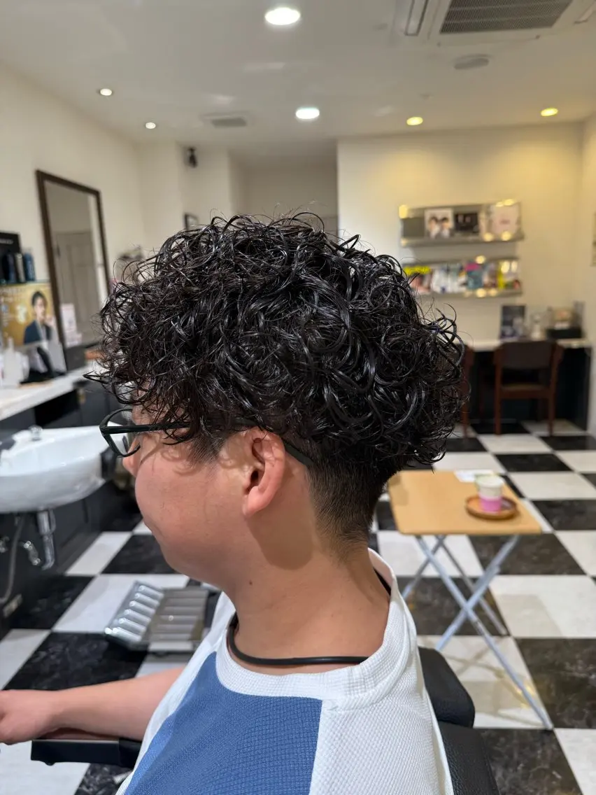ミディアム パーマ ヘアアレンジ メンズ 三ノ輪理容師 長峯丈士のヘアスタイル