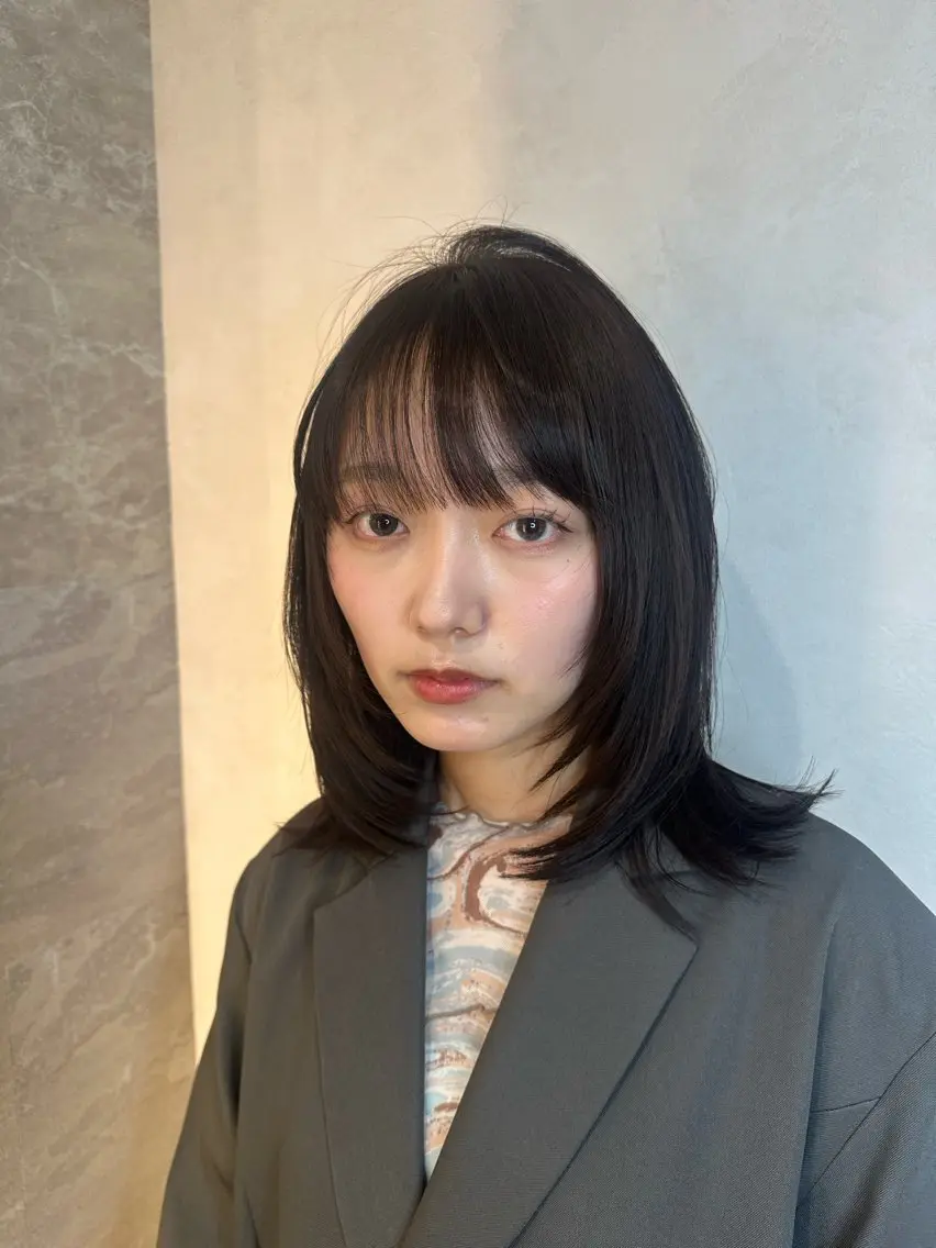 ミディアム カラー くびれヘア 外ハネヘア カット 縮毛矯正 縮毛矯正/ ✨艶髪/芦川優磨のヘアスタイル