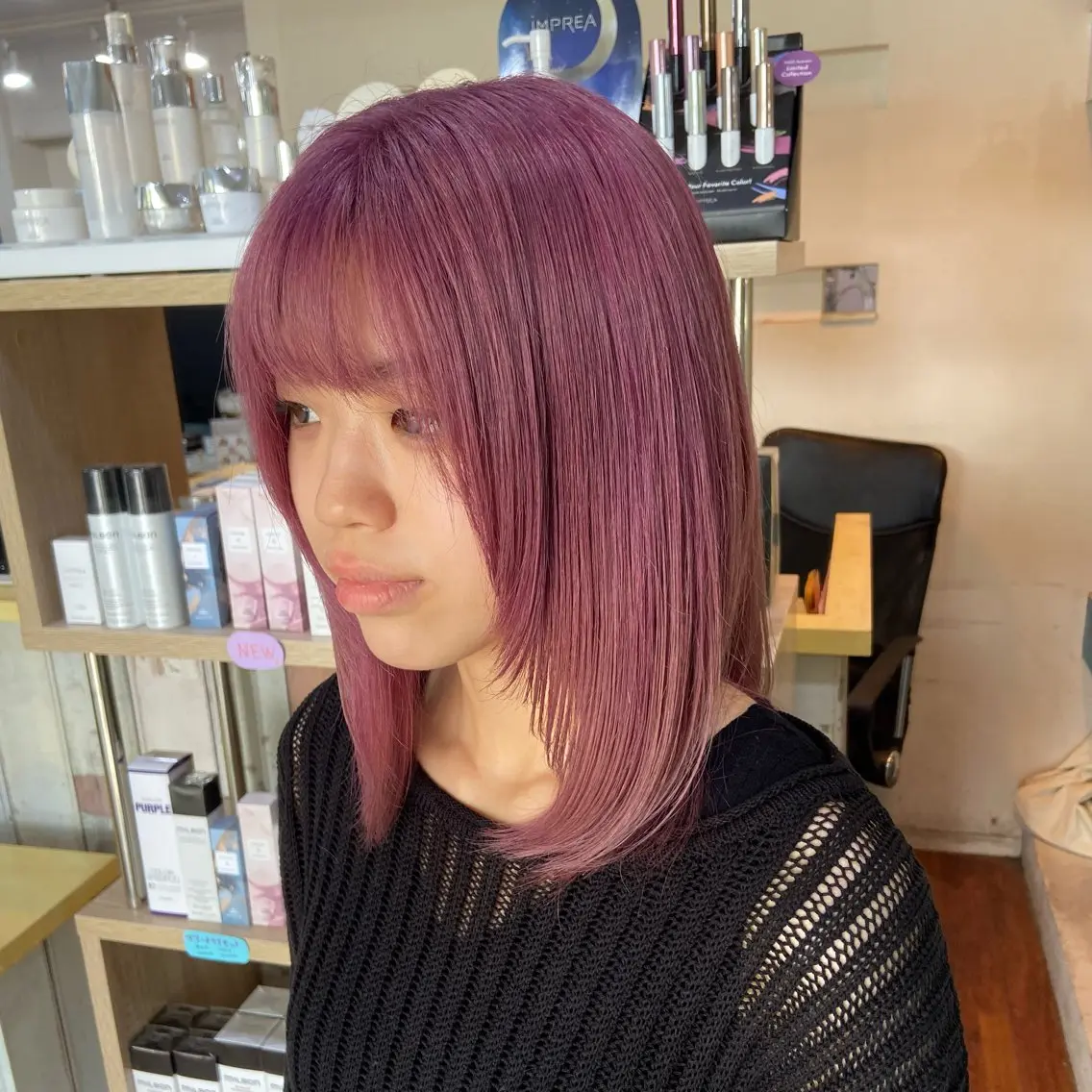 ミディアム カラー ピンクカラー レイヤーカット 髪質改善/透明感 カラー/西川奈穂のヘアスタイル