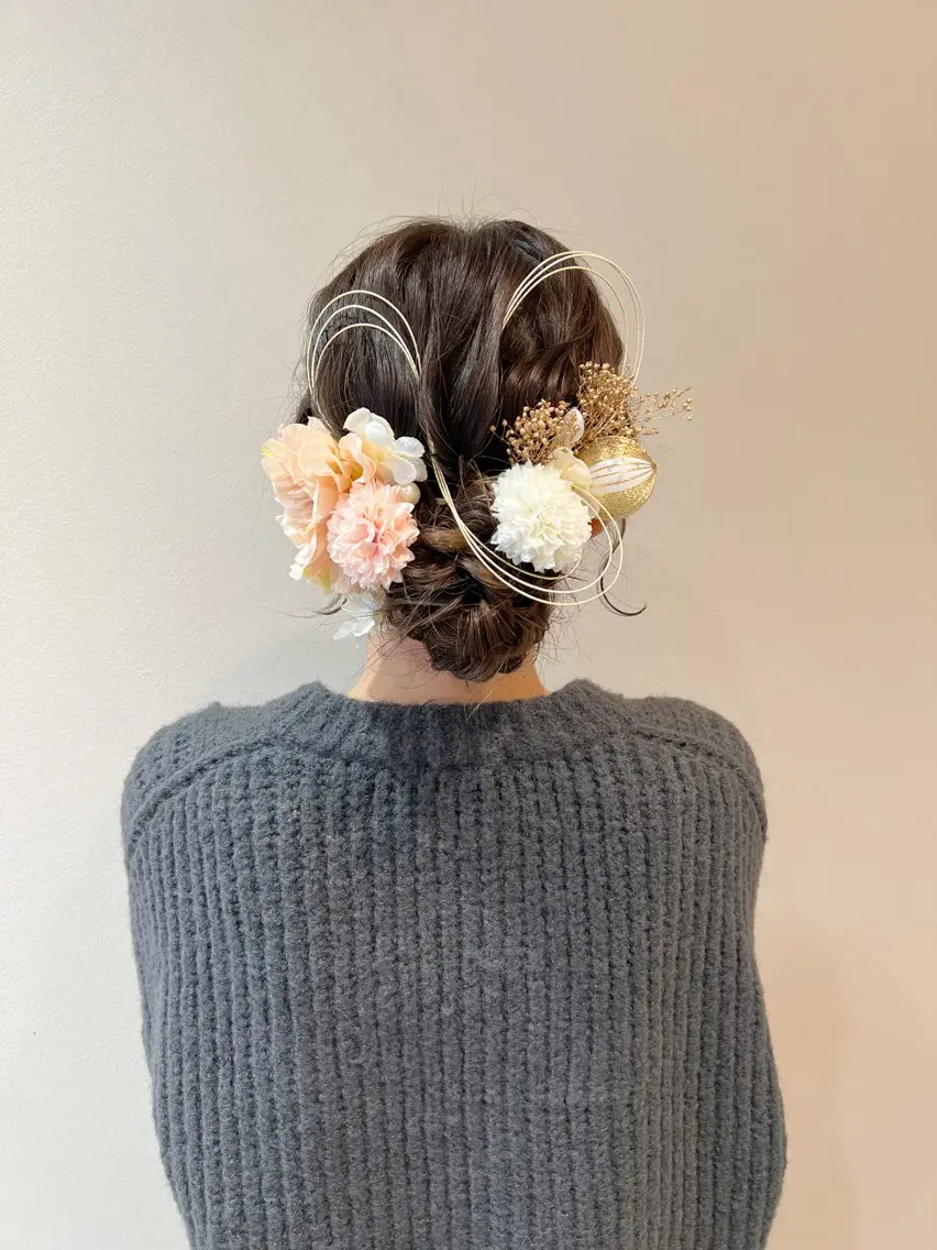 ロング ヘアアレンジ 卒業式のヘアスタイル THINK SHOP sakiのヘアスタイル