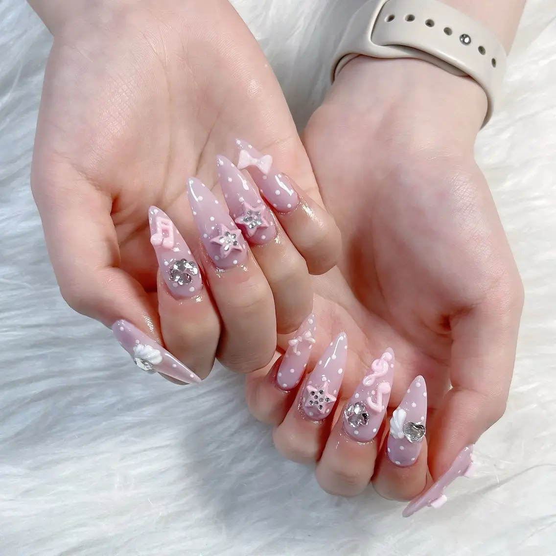ネイル Hin Hana Nailのネイルデザイン