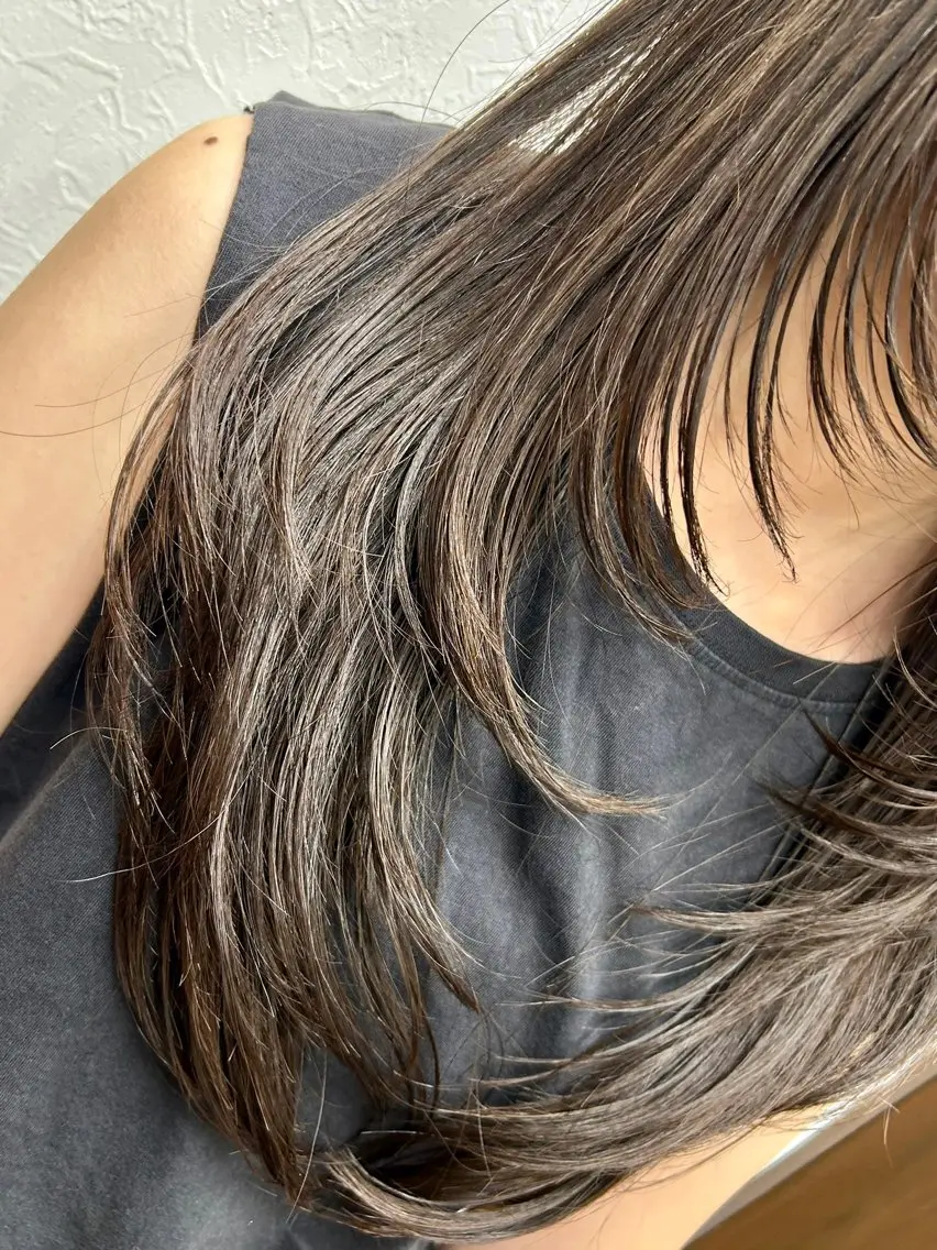 ミディアム カット ヘアカラー トリートメント 出河 拓のヘアスタイル