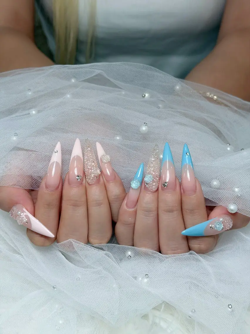 ネイル チークネイル ドット フレンチネイル グラデーション ハート ハンドネイル Julli NailStudioのネイルデザイン