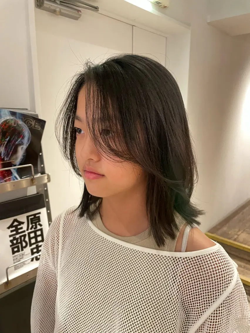 ミディアム パーマ ミディアムパーマ 外国人風カラー ストレートパーマ 透け感カラー/ SUのヘアスタイル
