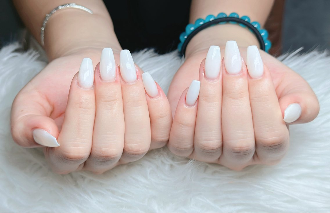 ネイル チークネイル フレンチネイル キラキラネイル 韓国ネイル マグネットネイル ハンドネイル yuuna hbabynailのネイルデザイン