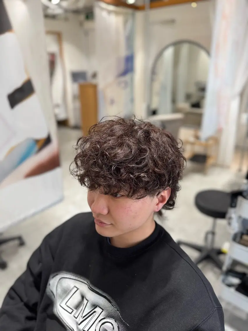 【新規限定】メンズカット+ツイスパ/波巻きパーマ¥7400の写真