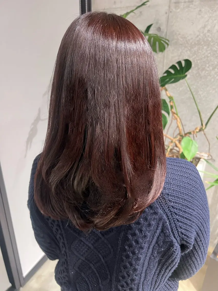 セミロング ヘアカラー うるツヤ透明感カラー 𝐀𝐲𝐚𝐦𝐢のヘアスタイル