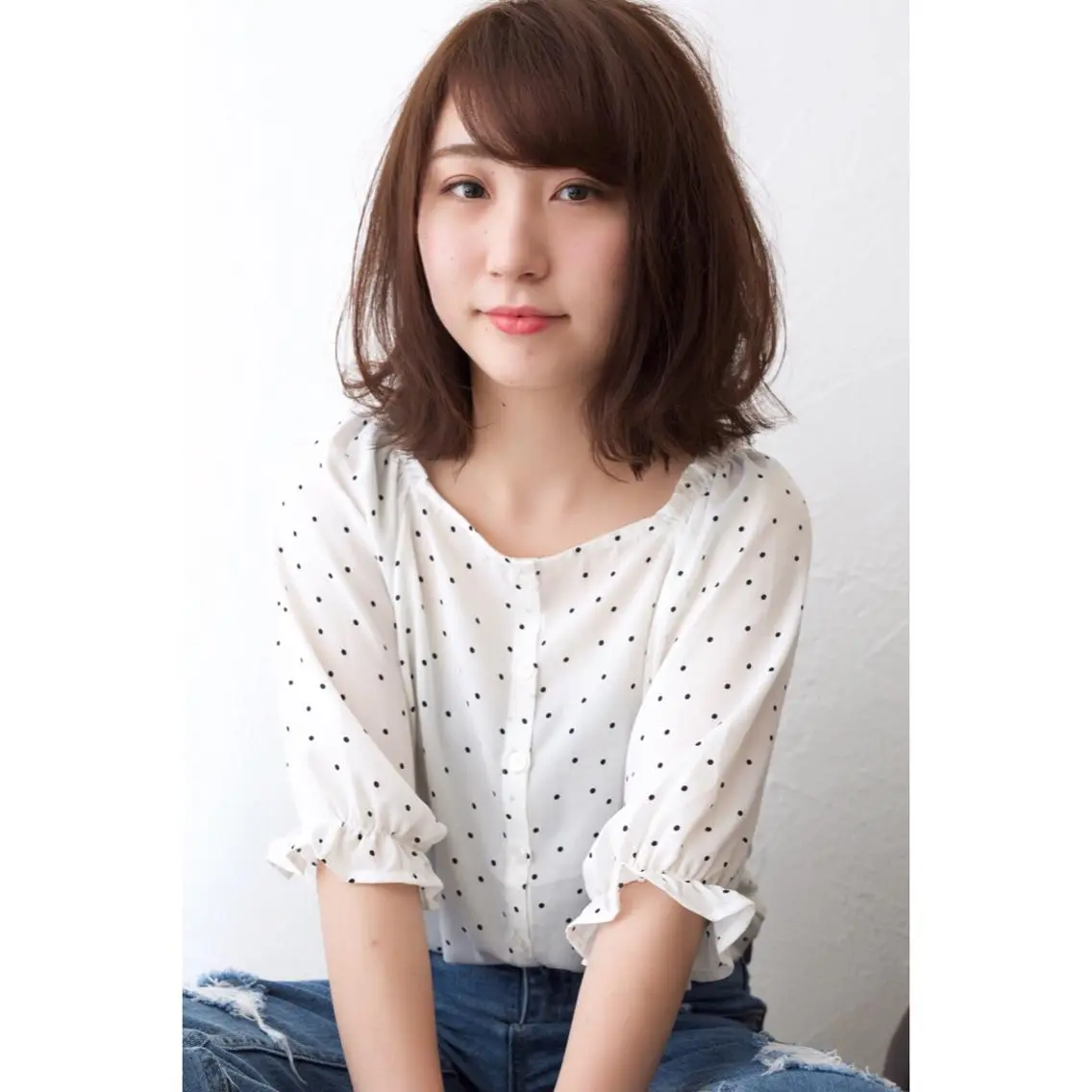 ミディアム カラー fio マナミのヘアスタイル