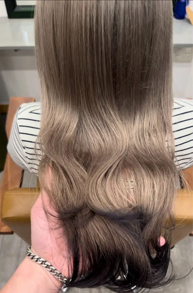 ロング カラー &tigre 佐藤秀太のヘアスタイル