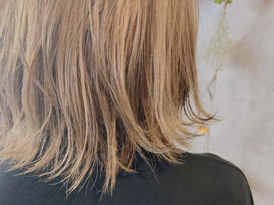 ミディアム カット ヘアカラー トリートメント vato バトのヘアスタイル
