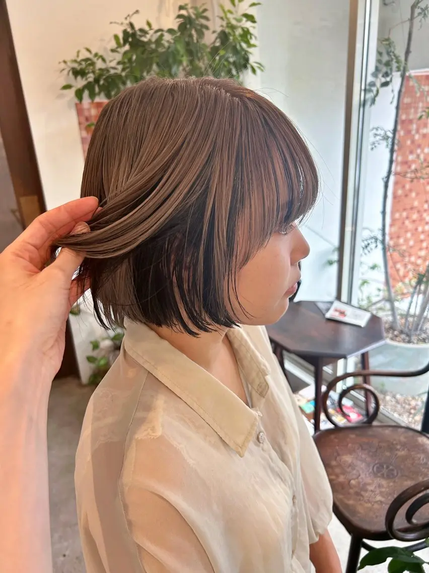 ショート ボブ 谷澤 朋佳のヘアスタイル