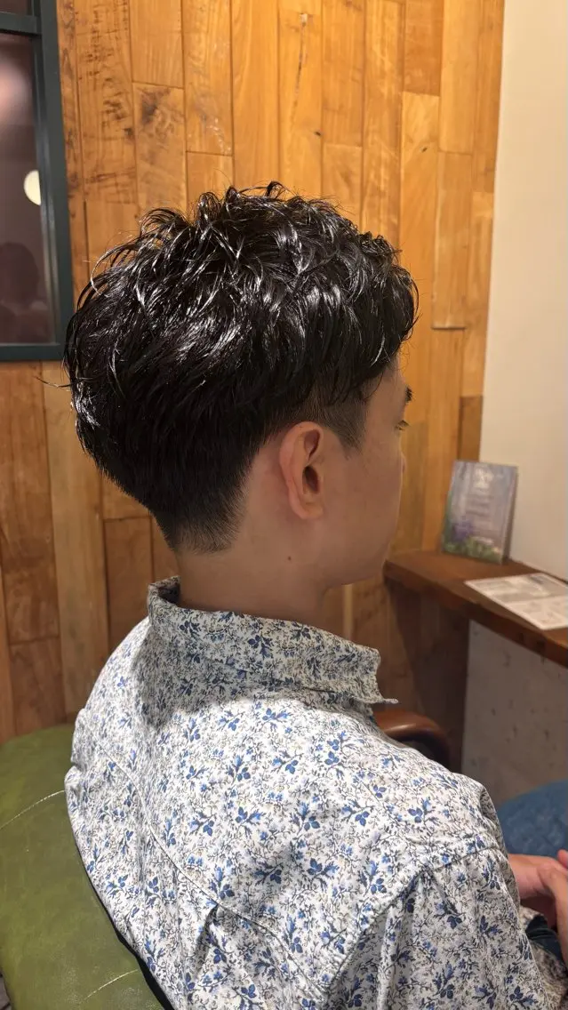 パーマ メンズ メンズパーマ 平出 千尋のヘアスタイル