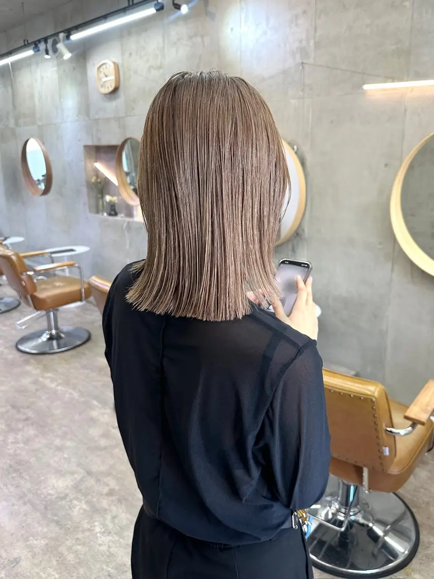 ミディアム カラー グレージュ ヘアカラー トリートメント カットモデル募集中 ／HARUKA🎀のヘアスタイル