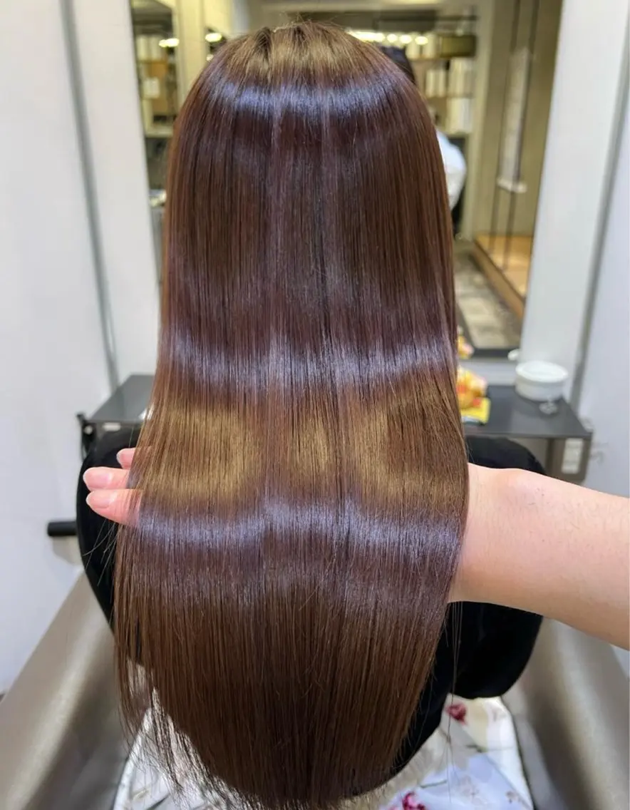 ロング 梅本 有希のヘアスタイル