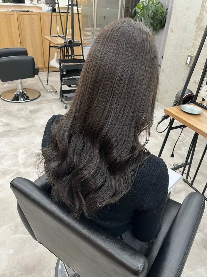 ロング 奥野JAPAN🌈 艶髪カラーのヘアスタイル