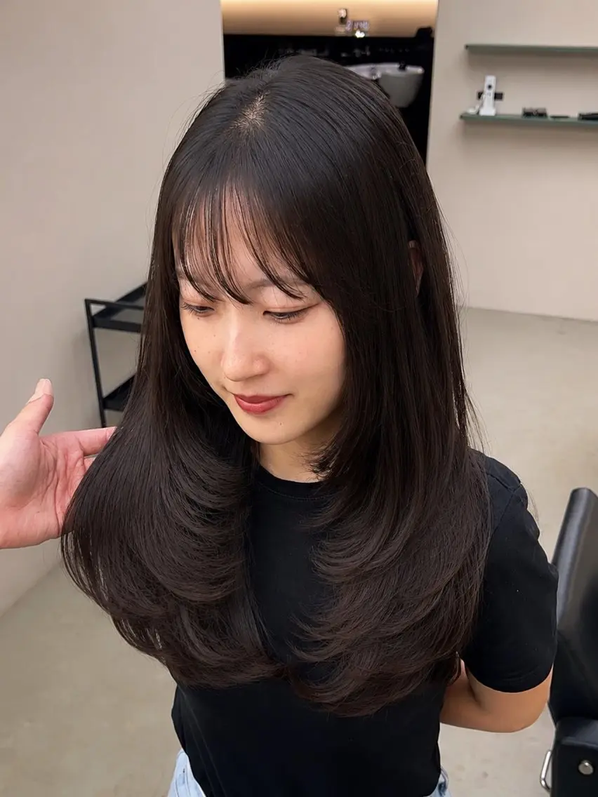セミロング カット 今が1番似合う自分に /志音のヘアスタイル